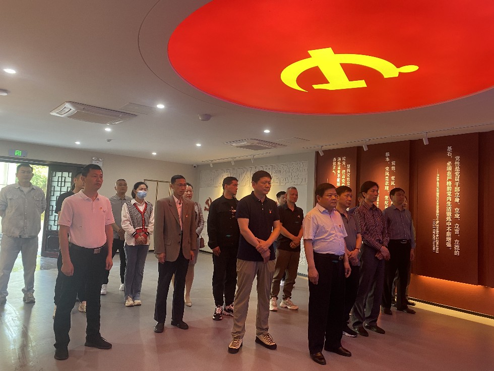 2.市國防動員辦赴銅陵市黨性黨風(fēng)黨紀(jì)教育館開展學(xué)習(xí)教育1.jpg